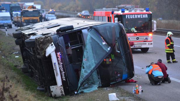 30. Oktober 2015: Schwerer Reisebus-Unfall bei Erfurt (Thüringen)