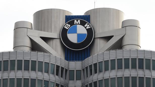 The headquarters of German car maker BMW is pictured prior to the company&#039;s annual press conference in Munich, southern Germany, on March 21, 2017. / AFP PHOTO / Christof STACHE