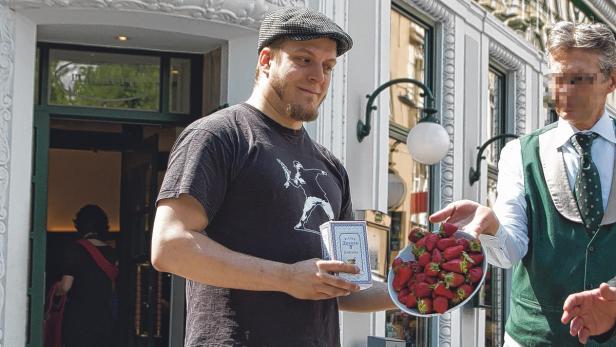 Plachuttas Kellner nach Aus-Zucker bei Erdbeer-Flashmob angezeigt