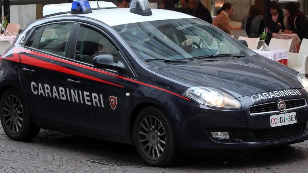 Carabinieri nahmen Vottari in einem Versteck in Süditalien fest.