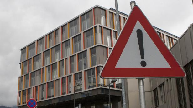 An der Uni-Klinik Innsbruck wurder erstmals ein Vorstand abberufen.