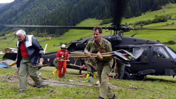 Die Feuerwehr braucht das Heer