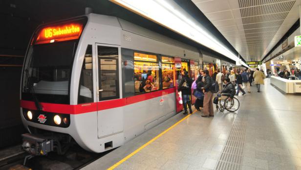 Wien: Fahrgäste in U-Bahn-Station attackiert