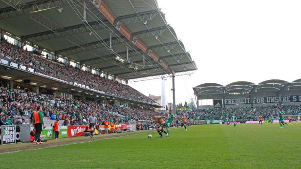 Abschied: Gegen Innsbruck gab es das letzte Pflichtspiel, nach dem Test gegen Celtic am 6. Juli soll das Hanappi-Stadion abgerissen werden.