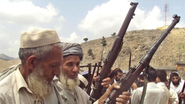 Facebook: Taliban locken mit Fake-Nutzern