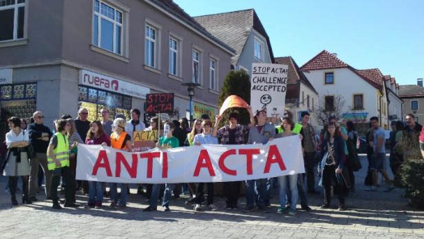 Polizei-Aufnahmen bei Anti-Acta-Demo sorgen für Wirbel