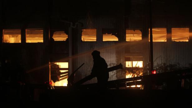 Pakistan: 300 Tote bei Fabrik-Bränden
