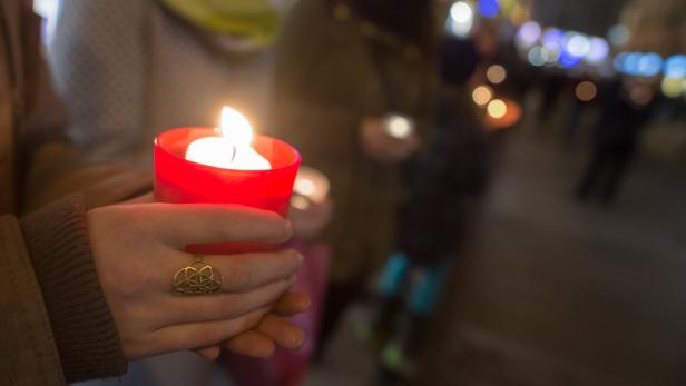 Lichterkette München - Berlin In Deutschland gibt es die Sorge, dass es Anschläge geben könnte.