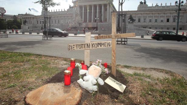 "Die Toten kommen": Flüchtlingsgräber in Wien