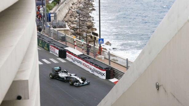 Hamilton setzte auf dem Stadtkurs in Monaco die erste Duftmarke.