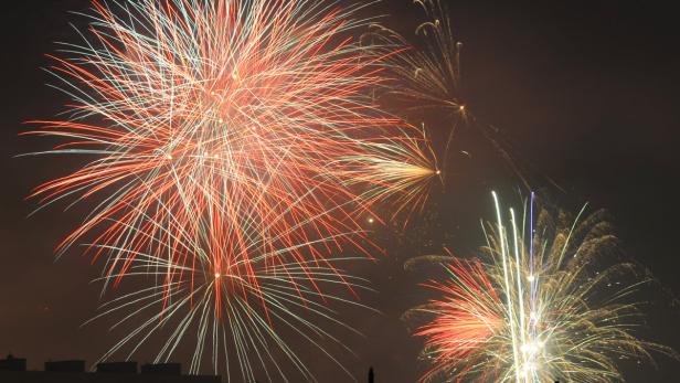 WIEN: SILVESTER 2012/2013 Nicht alle Feuerwerke zum Jahreswechsel gingen glimpflich aus.