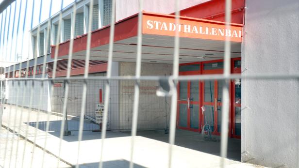 Köpferollen im Stadthallenbad