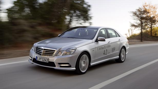 Mercedes E 300 Bluetec Hybrid: Der Sparmeister