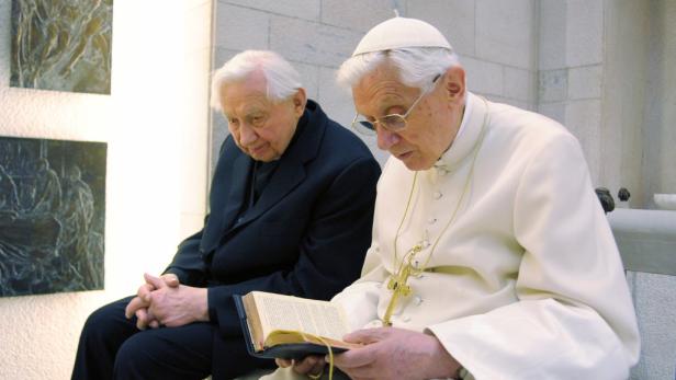 Die Brüder Georg (l.) und Joseph Ratzinger alias Benedikt XVI.