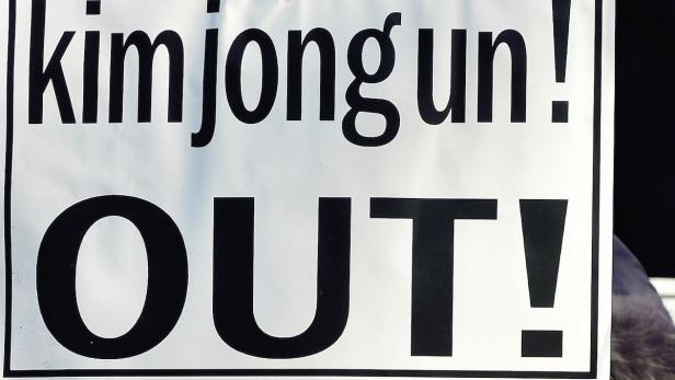 Protestplakate in Südkorea gegen Nordkoreas Diktator Kim Jong-un