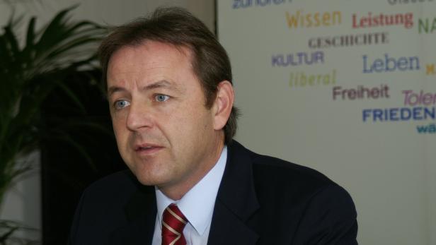 Niki Berlakovich Strafen für zu viel Co2–Ausstoß