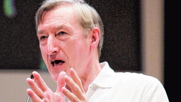 Julian Barnes