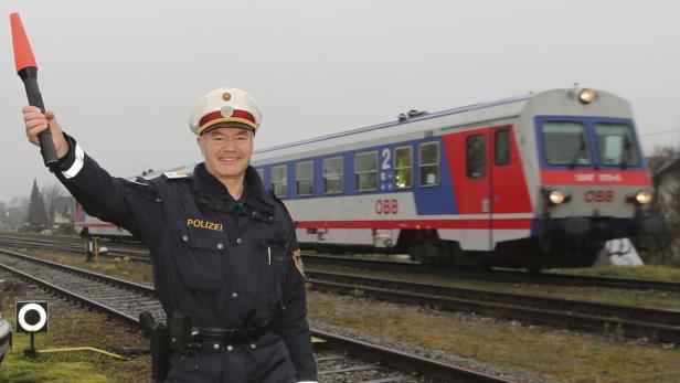 Hielt den Zug in letzter Sekunde an: Polizist Franz Weinberger (53)