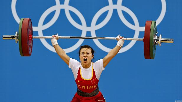 Wang ist auch fünfache Weltmeisterin Erstes Gewichtheber-Gold an Chinesin Wang