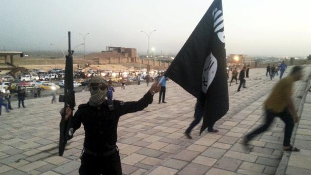 Ein IS-Terrorist in Mossul (Archivbild)