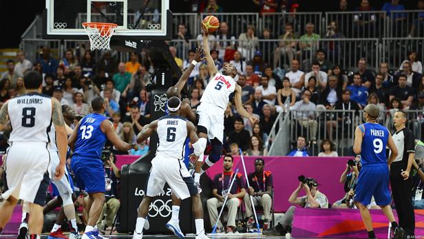 US-Basketballer ließen Frankreich keine Chance