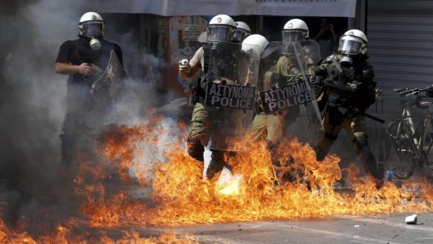 In der griechischen Hauptstadt schlugen die Proteste gegen das Sparpaket in Gewalt um