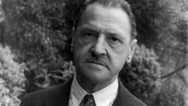 Ein Porträt des deutschen Schriftstellers Ernst Jünger.