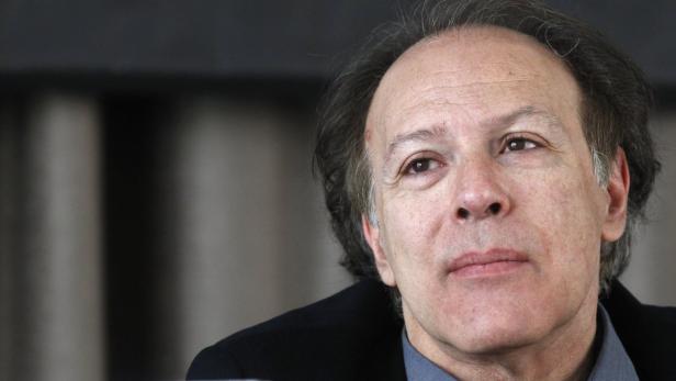 Nahaufnahme des Komponisten Hans Zimmer.