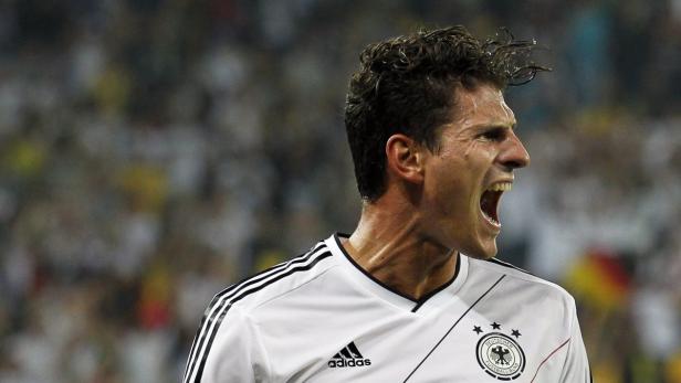 Thomas Müller jubelt im Trikot der deutschen Nationalmannschaft.