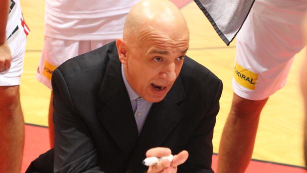 BC-Vienna-Coach Darko Russo ist mit seinem Team wieder alleiniger Tabellenführer.