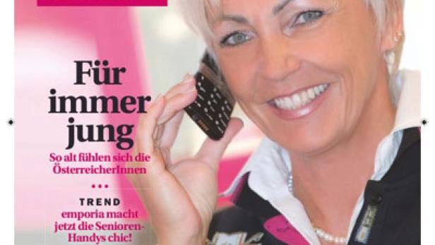 Das Cover der Zeitschrift „Unsere Generation“ zeigt eine lächelnde Frau mit einem Handy am Ohr.