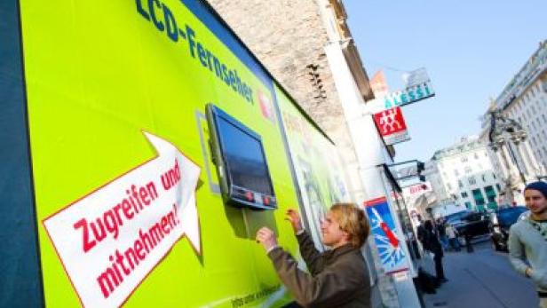 TAPflueckTV2_400x267.jpg Telekom Austria/aonTV/Outdoor-Kampagne/Plakat