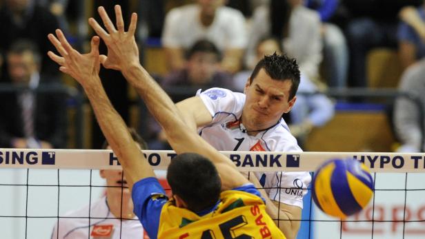 Volleyball-Aufschlag auf der Europabühne