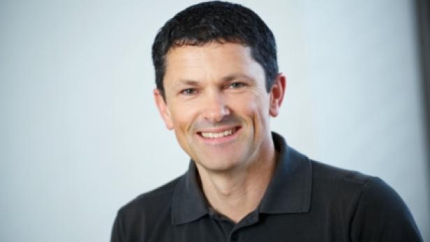 SchaeferThomasCLoacker_400x266.jpg