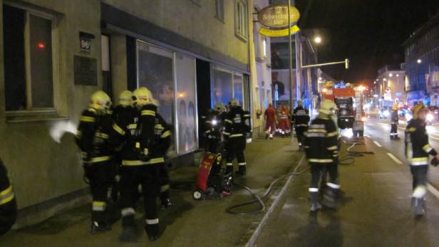 Brandanschlag: Feuer in Wohnhaus mit Diesel gelegt