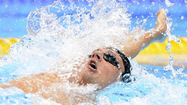 Lochte: Wasser marsch im Becken