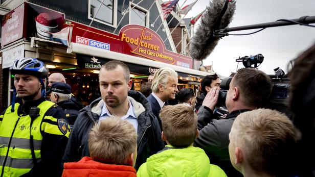 Der Rechtspopulist Geert Wilders in Volendam.