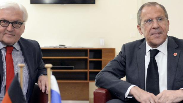 Russlands Außenminister Sergej Lawrow (r.) und Deutschlands Außenminister Frank-Walter Steinmeier
