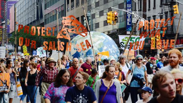 Weltweit fanden Protestmärsche für einen verstärkten Kampf gegen den Klimawandel statt. 300.000 demonstrierten allein in New York.