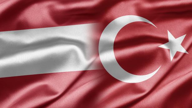 Stock-Fotografie-ID:476362601 Türkei, Österreich, Österreichische Flagge, Flagge, Fotografie, Horizontal, Nationalflagge, Niemand, Türkische Flagge,