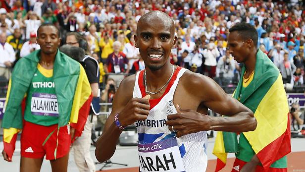 Mo Farah feiert seinen Sieg bei den Olympischen Spielen 2012 in London.