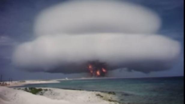 USA veröffentlichen Videos von 210 Atomtests