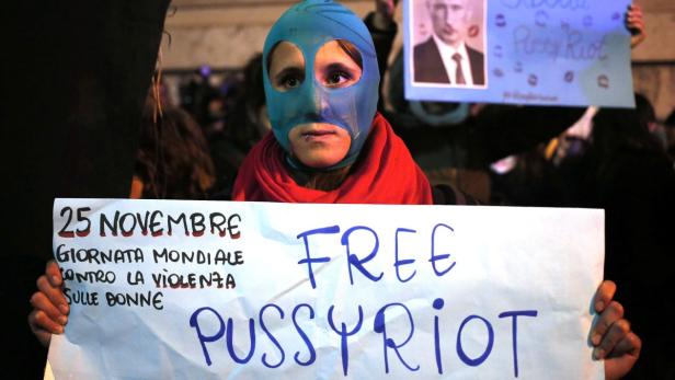 Protest für inhaftierte Pussy-Riot-Mitglieder – jetzt könnten diese freikommen.