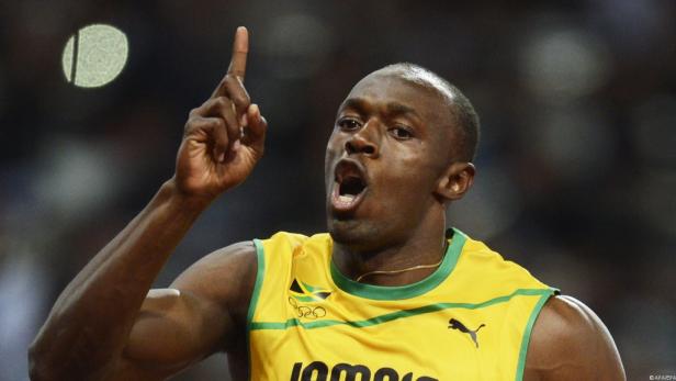 Usain Bolt jubelt mit erhobenem Zeigefinger.