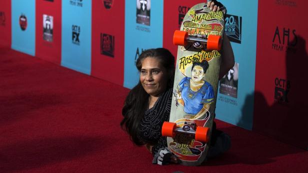 Cast member Rose Siggins poses at the premiere of &quot;American Horror Story: Freak Show&quot; in Hollywood, California October 5, 2014. The fourth season premieres on FX on October 8. REUTERS/Mario Anzuoni (UNITED STATES - Tags: ENTERTAINMENT)