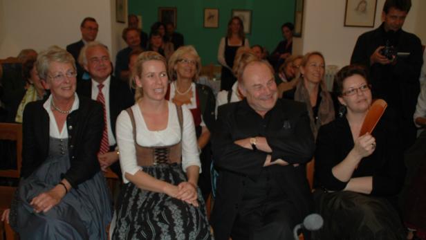 Alles Gute zum heutigen Geburtstag: Jubilarin Gexi Tostmann, Tochter Anna &amp; Klaus Maria Brandauer