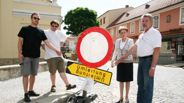 Geschäftsleute wollen vor Bauprojekten befragt werden