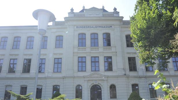 Im Verfahren um die Leiterbestellung im Gymnasium Oberschützen hat das Bundesverwaltungsgericht Mängel aufgedeckt, der Landesschulrat sieht aber dennoch keinen Anlass für eine Neuausschreibung