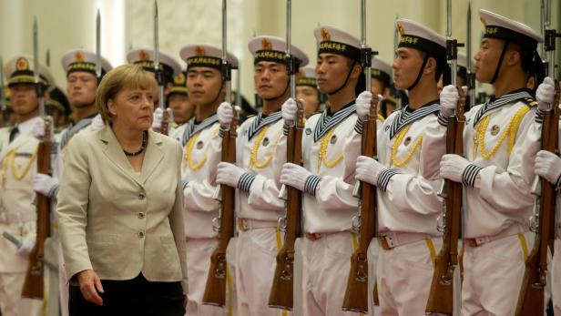 Merkel für Milliardenabschlüsse in Peking
