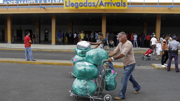 Kuba gewährt seinen Bürgern Reisefreiheit